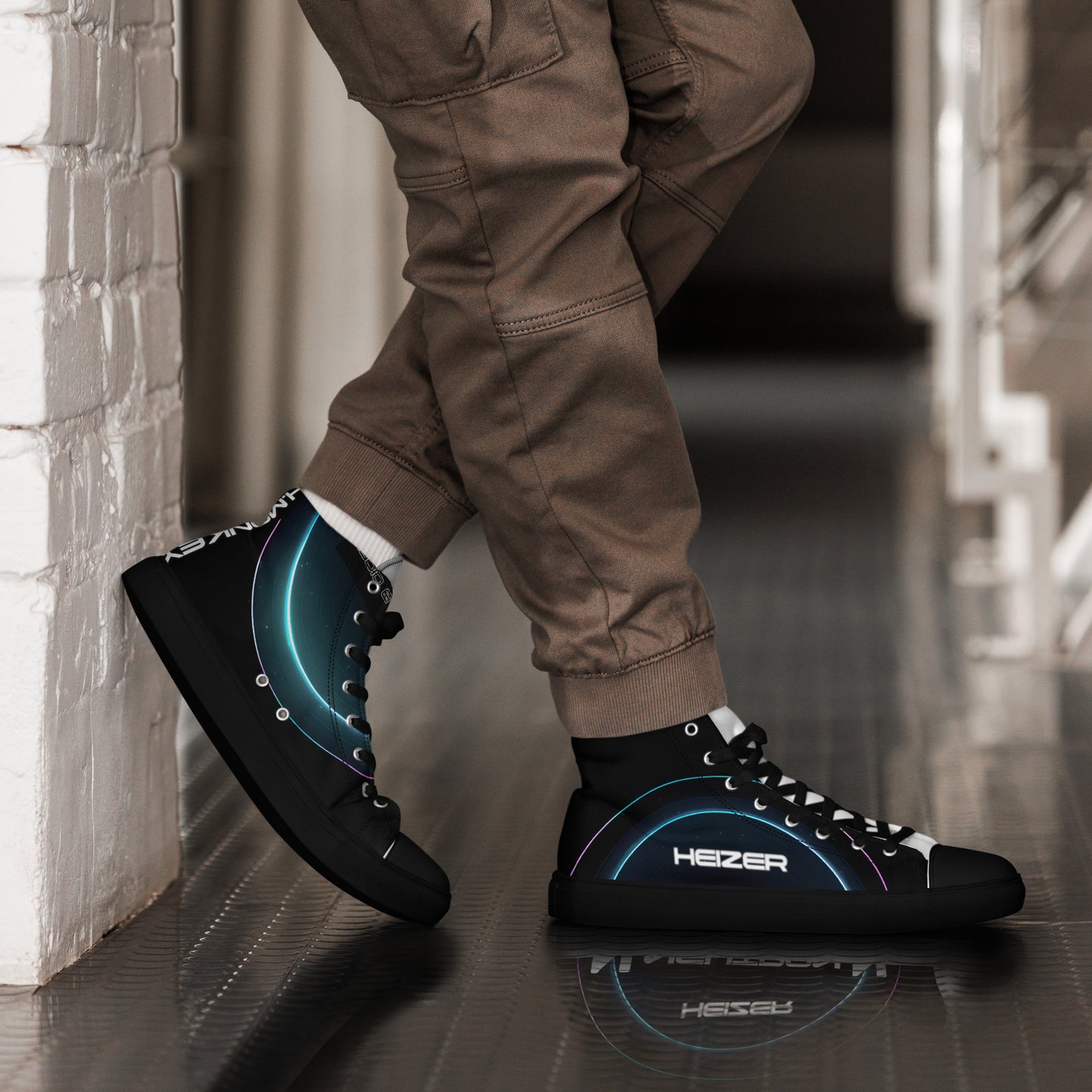 Heizer canvas shoes